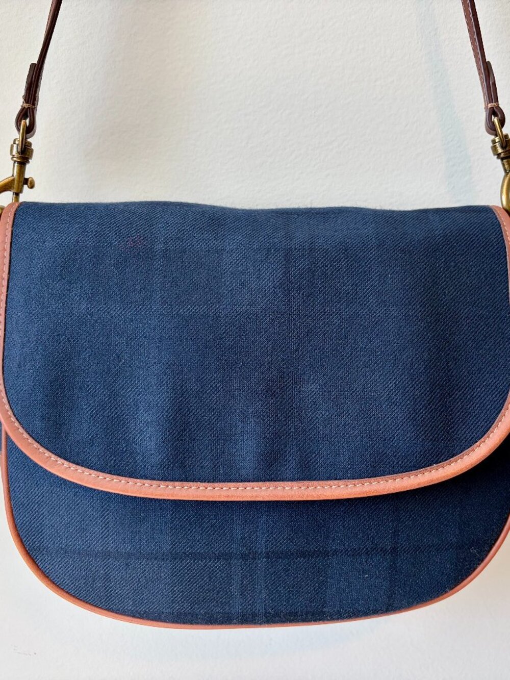 LOCHCARRON of Scotland Wool Tartan and Leather Handbag